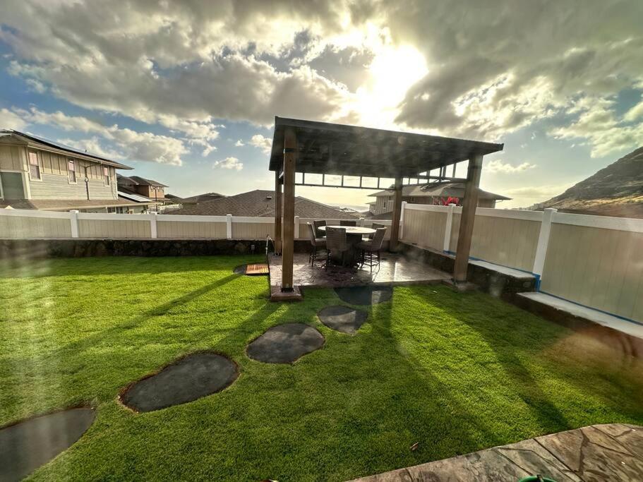 New 4 Bedroom Home With Ocean And Gorgeous Mountain Views In The Gated Community Of Mauna Olu Waianae Экстерьер фото