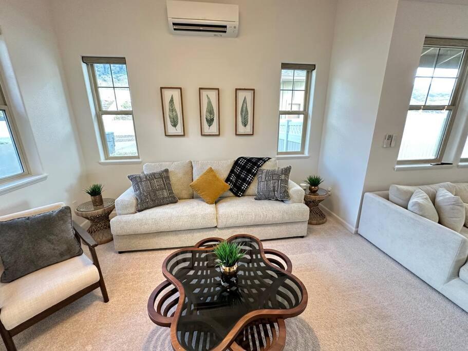 New 4 Bedroom Home With Ocean And Gorgeous Mountain Views In The Gated Community Of Mauna Olu Waianae Экстерьер фото